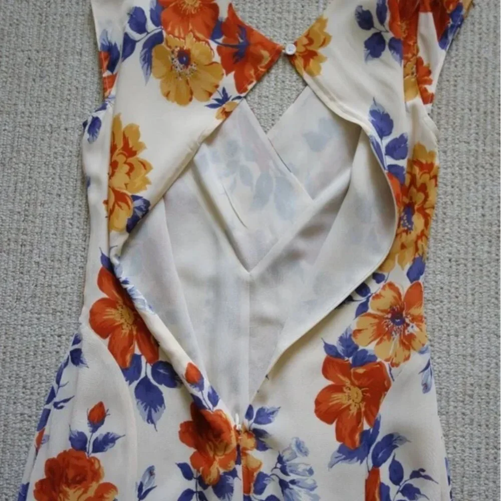 Reformation Baden Dress in Hari - Picture 9 of 12